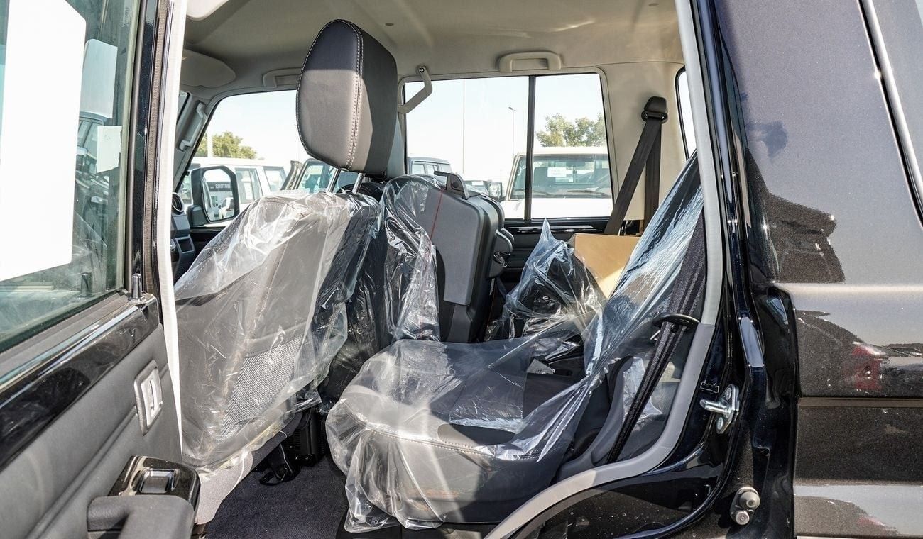 تويوتا لاند كروزر 70 LX 4.0L V6 A/T