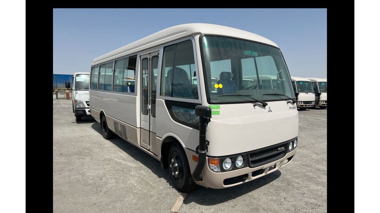 Mitsubishi Fuso Canter The interior of the FUSO Rosa BE637 is designed with passenger comfort in mind. It features spacious