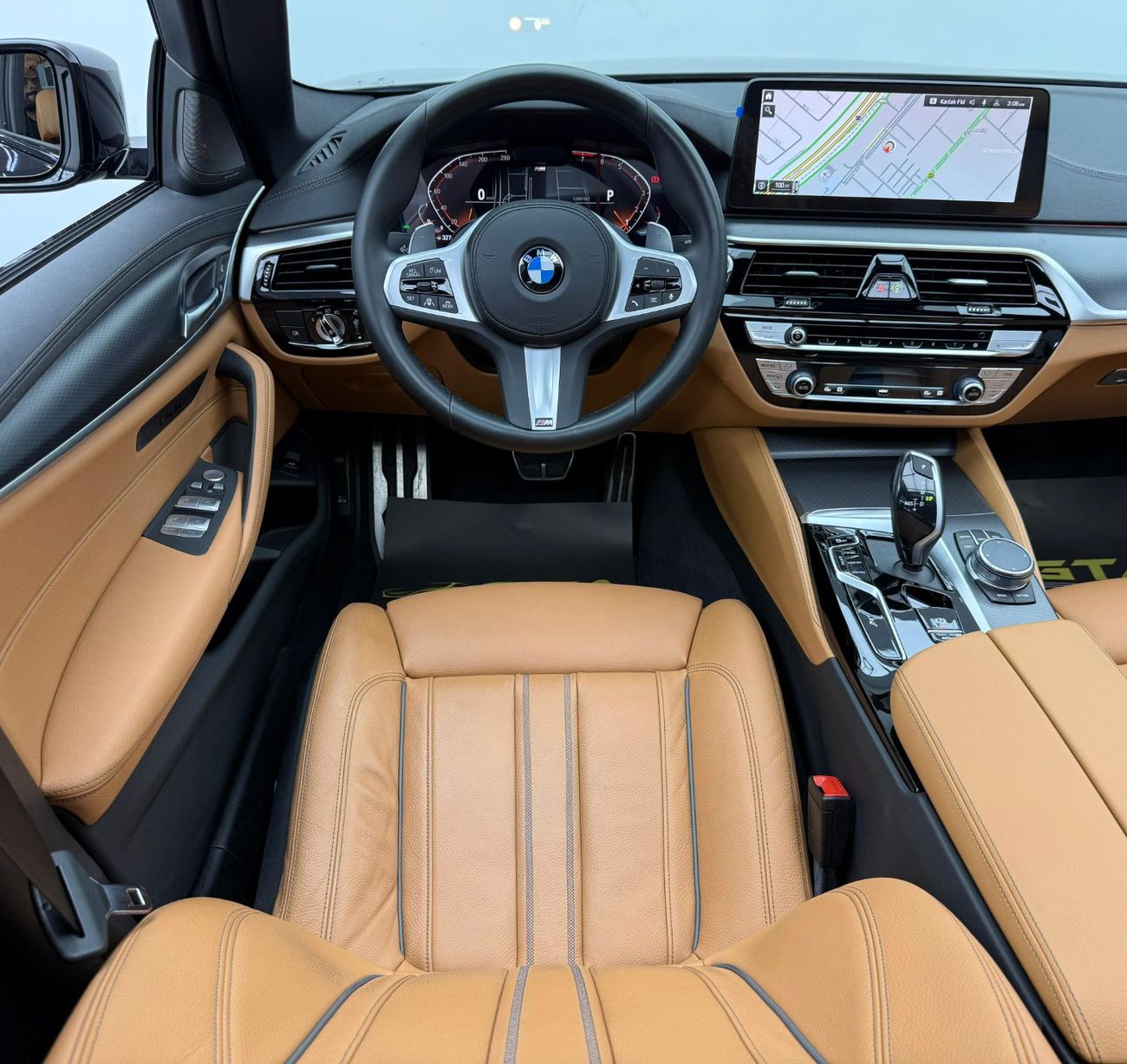 بي أم دبليو 540i 2023 BMW 540i M-Sport, 2028 BMW Warranty + Service Pack, Low Km, Excellent Condition, GCC