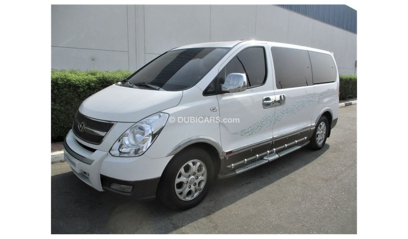 Hyundai H1 Starex HYUNDAI H1 STAREX MODEL 2012 FULL OPTIONS DIESEL 9 PASSENGER