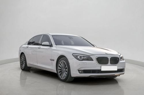 BMW 750Li 4.4L