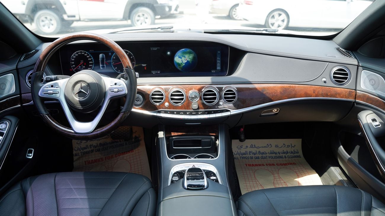 مرسيدس بنز S 560