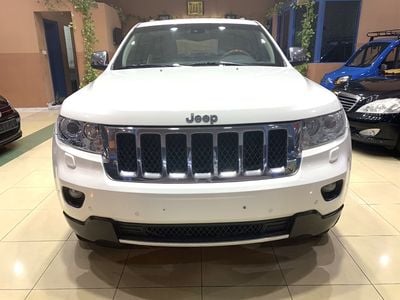 Jeep Grand Cherokee gcc first. Full option