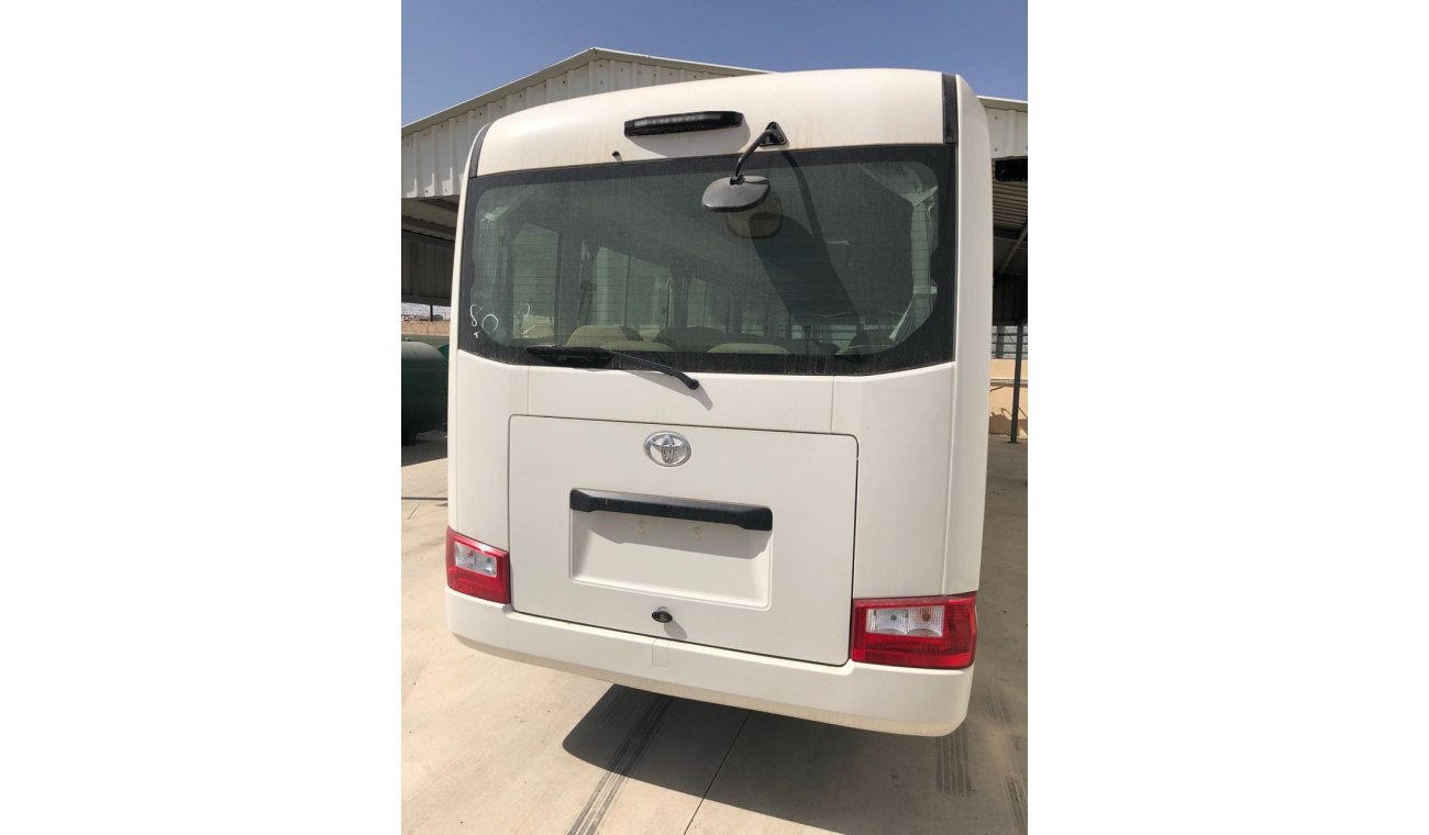 Toyota Coaster 23 SEATS