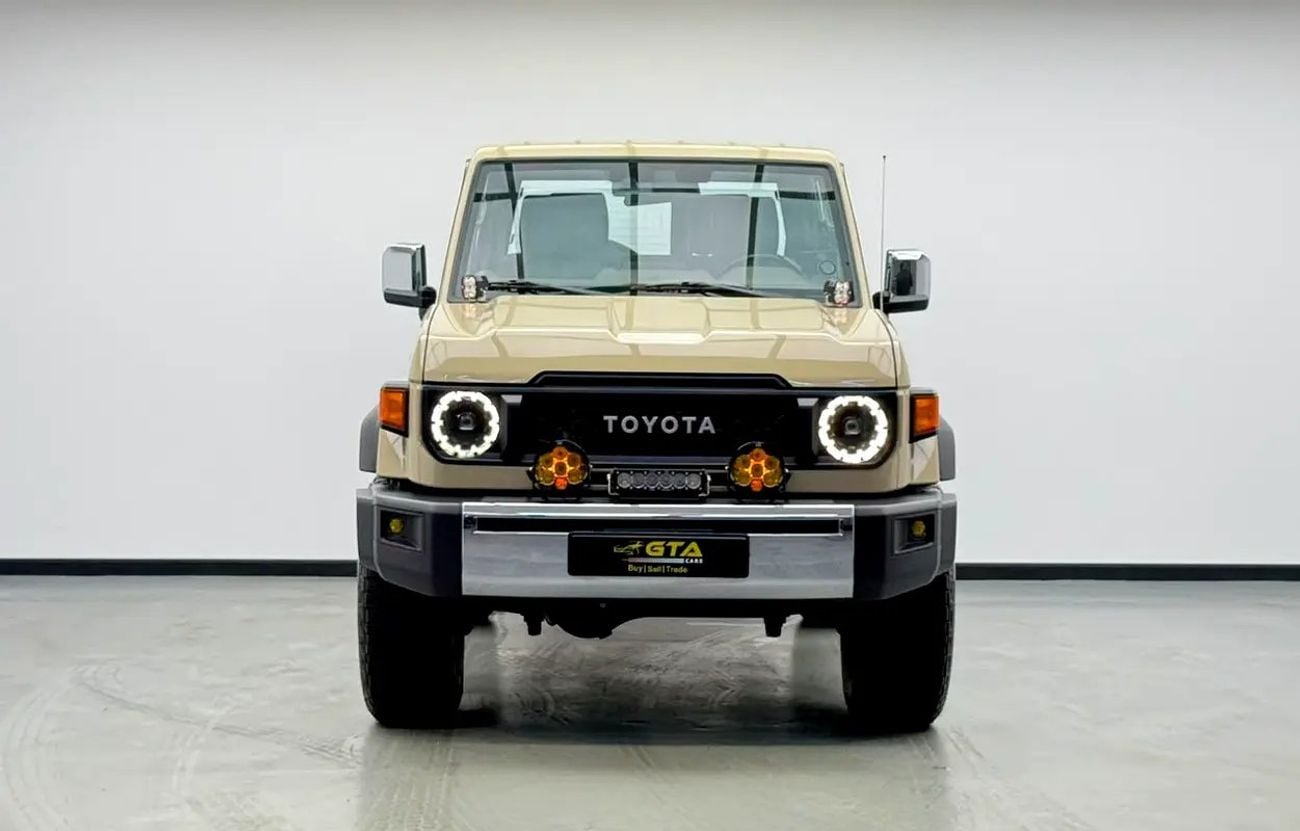 Toyota Land Cruiser 70 LC 78 40TH ANNIVERSARY 4.0L AT Land Cruiser 70 40th Anniversary, Warranty, Full Service History, GCC