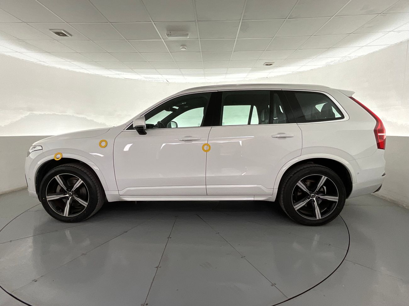 Mitsubishi Outlander GLX Midline| 1 year free warranty | Exclusive Eid offer