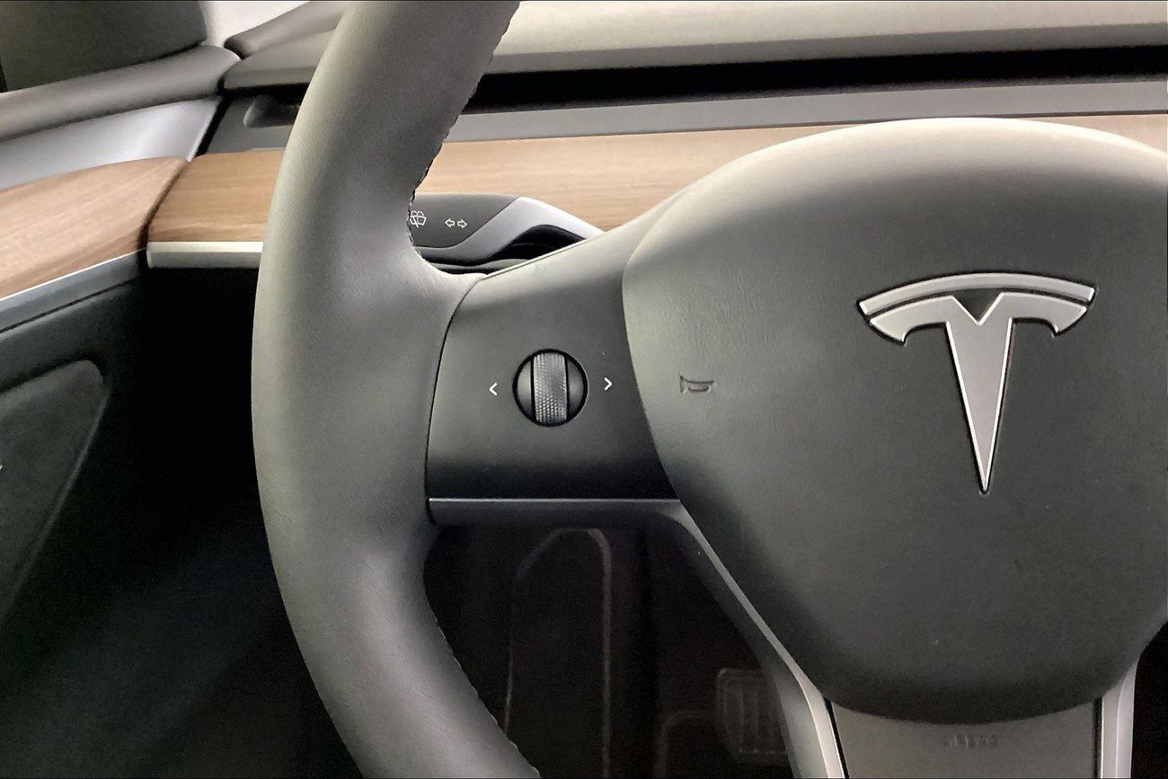 تسلا موديل Y Long Range (Dual Motor) | شامل الضمان | 0 ﺪﻔﻋﺓ ﺃﻮﻟﻯ