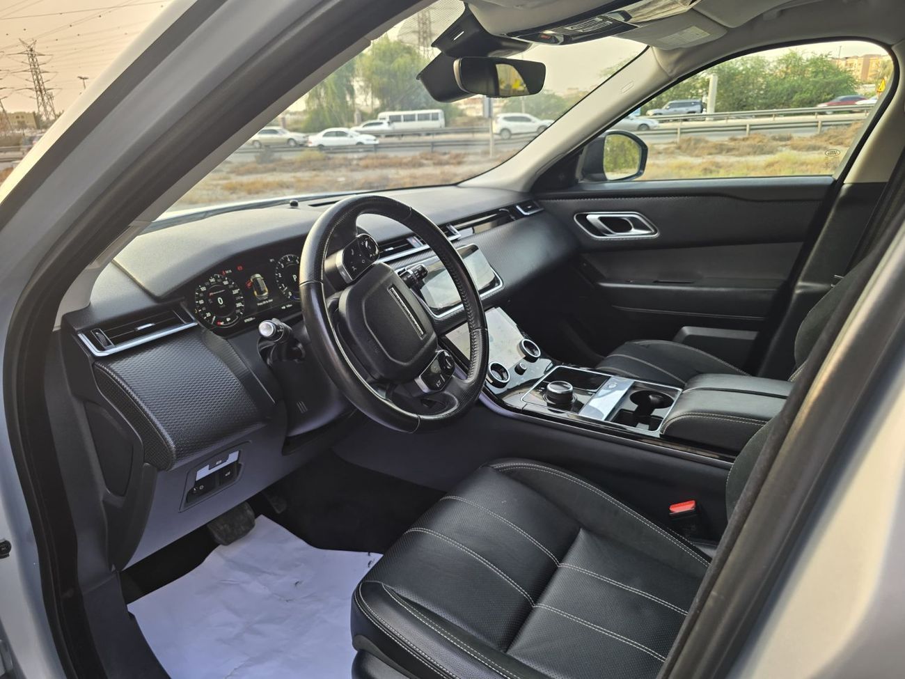 لاند روفر رينج روفر فيلار P380 R-Dynamic 3.0L