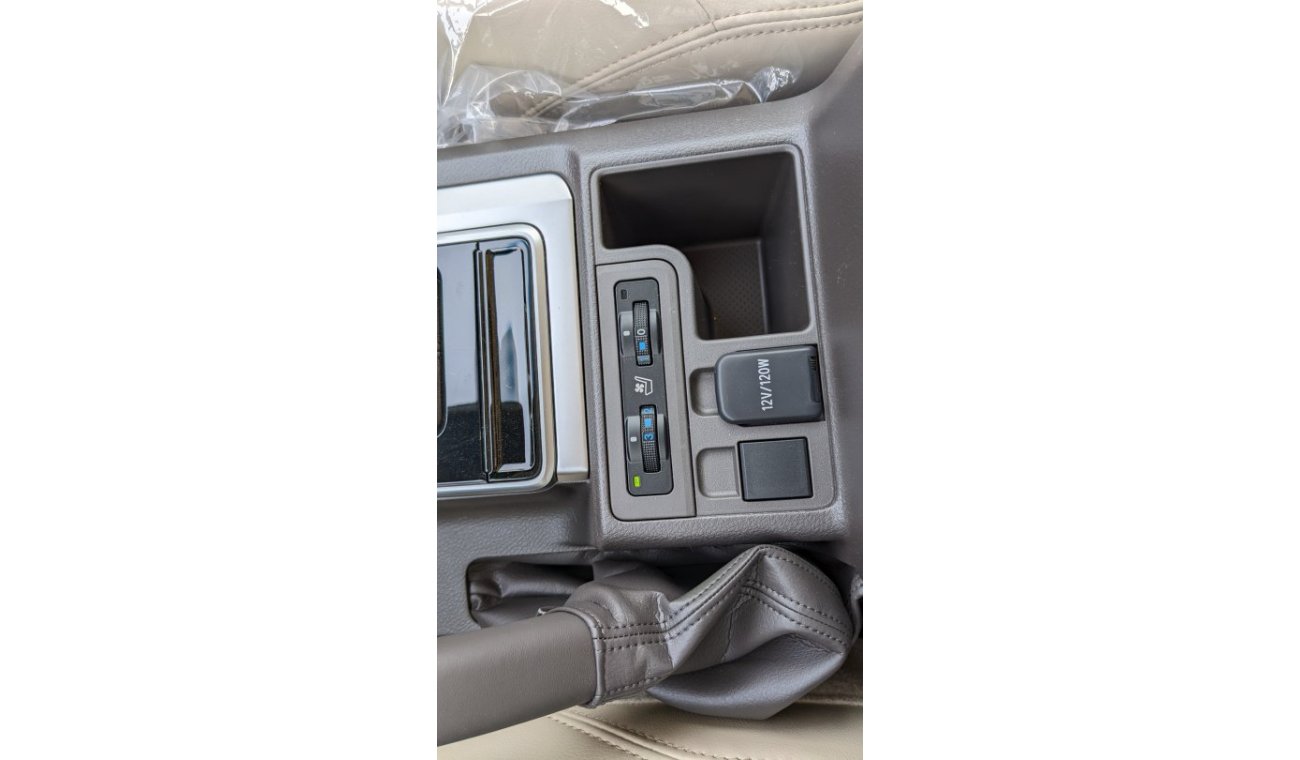 تويوتا برادو VXR V6 4.0l Petrol 7 Seat Automatic Transmission