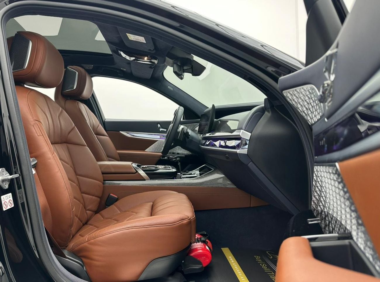 بي أم دبليو 760i 2024 BMW 760i xDrive M-Sport, 2028 BMW Warranty and Service Pack, BMW Service History, GCC