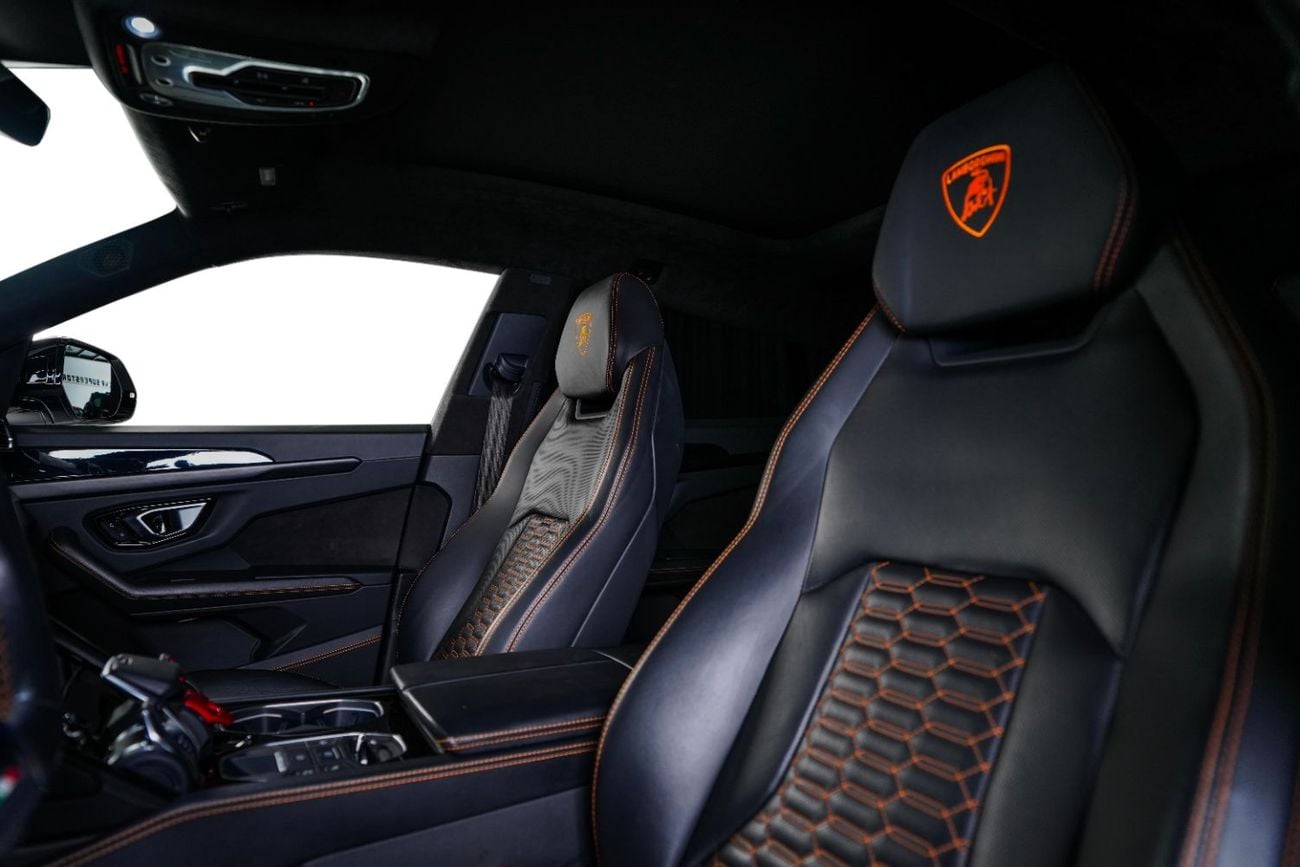 Lamborghini Urus STD Exclusive Leather With Orange Stitching-Black Exterior Pack-23 Inch Black Rims