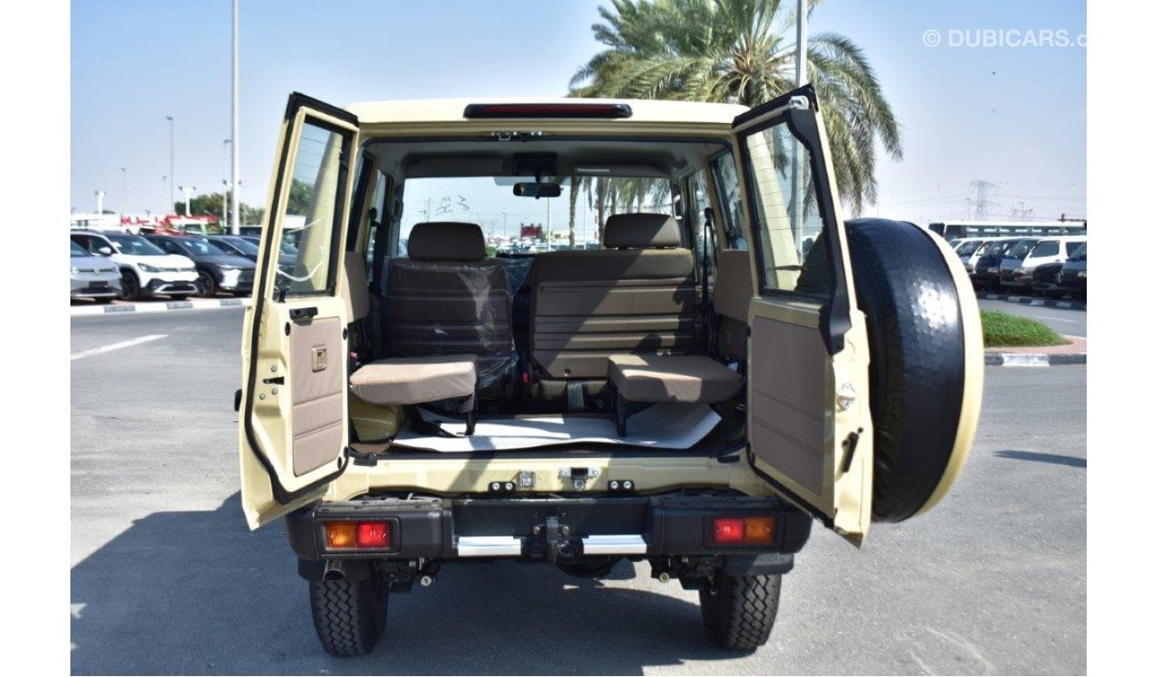 تويوتا لاند كروزر 70 2024 Model Toyota Land Cruiser Hard Top V6 4.0L Petrol 7 Seater Manual Transmission - Euro 4