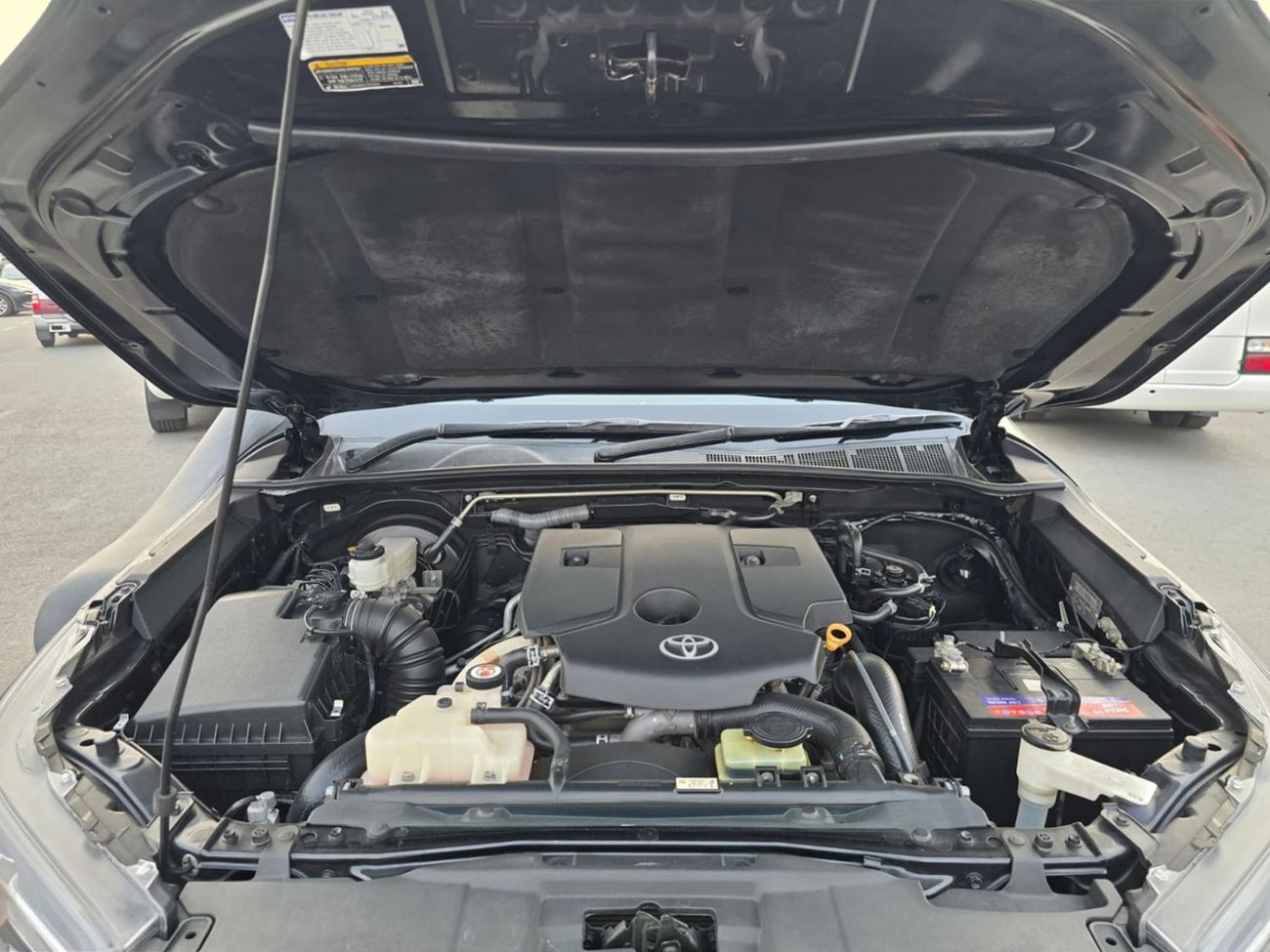 Toyota Hilux TOYOTA HILUX GR PICK UP RHD 2019 MODEL 2.8 L DIESEL AUTOMATIC(PM35445)