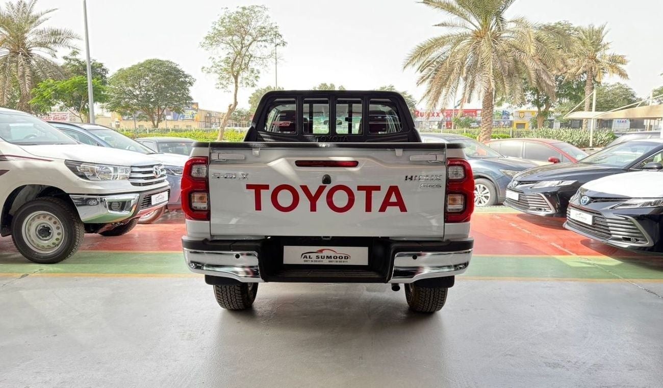 تويوتا هيلوكس Toyota Hilux 2.7L SGLX SR5 4WD | 2025 | 0KM | GCC