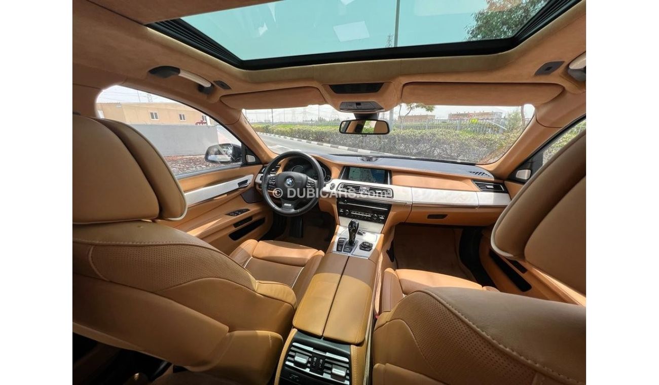 BMW 750Li UAE Edition BMW 750LI 2014 GCC INDIVIDUAL TOP RANGE SERVICE HISTORY IN PERFECT CONDITION