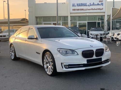 BMW 750Li Individual BMW 750 Li_TWIN POWER TERBO _GCC_2015_Excellent Condition _Full option