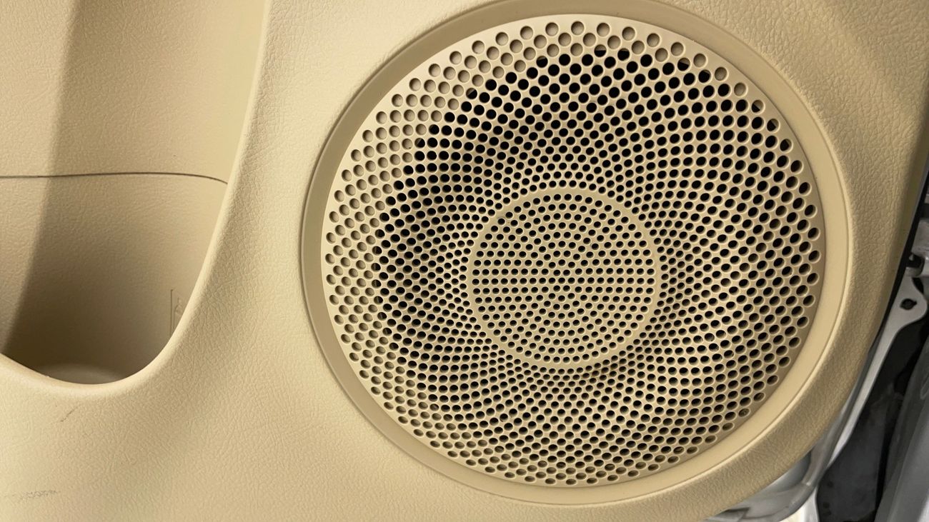 تويوتا يارس SE 1.5 | بدون دفعة مقدمة | اختبار القيادة في المنزل