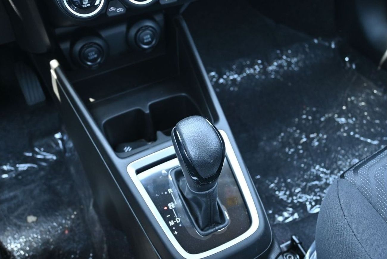 Suzuki Swift Suzuki Swift 1.2L Petrol, Color White Dual Tone, Model 2024