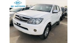 Toyota Fortuner 2.7L PETROL-ALLOY WHEELS-DVD-CLEAN INTERIOR-MINT CONDITION-GCC RTA PASSED-LOT-632