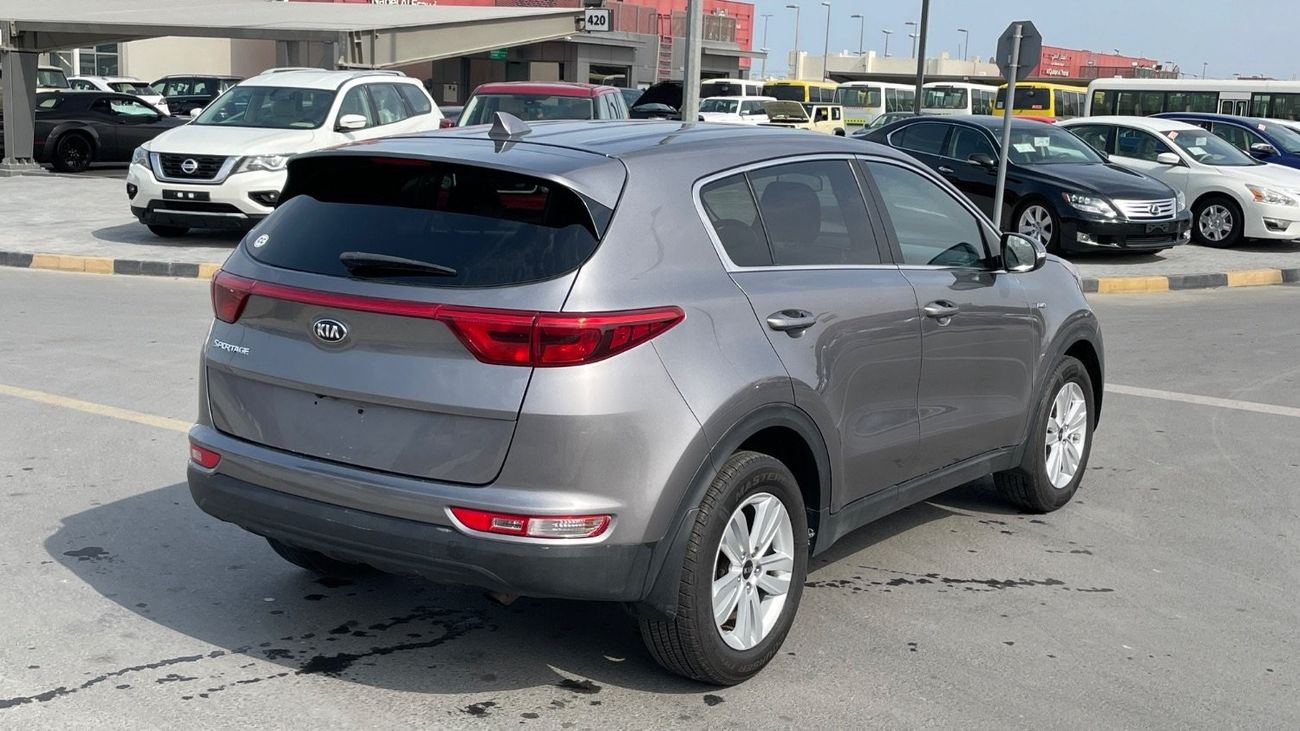 Kia Sportage LX 2.4L Mid