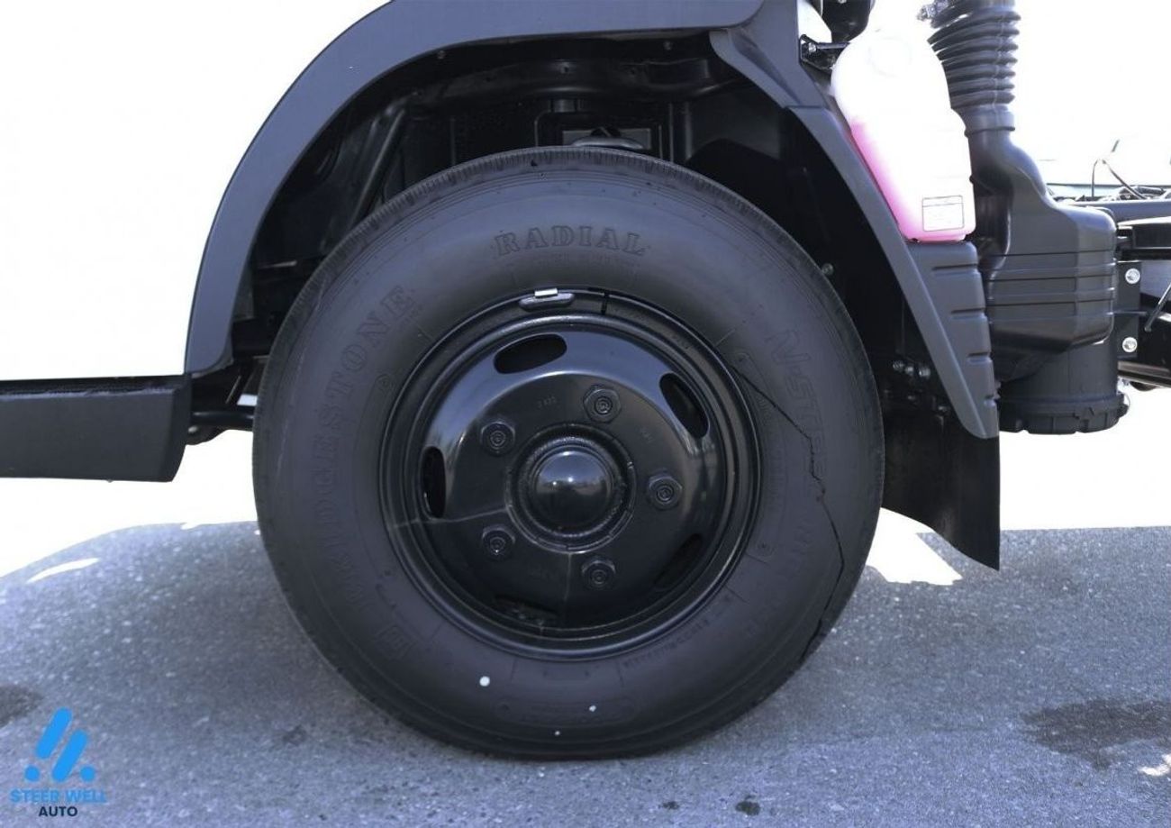 ميتسوبيشي فوسو كانتير Canter 2023 4.2L M/T 4x2 Diesel Cab Chassis | 100L Fuel Tank | POWER STEERING