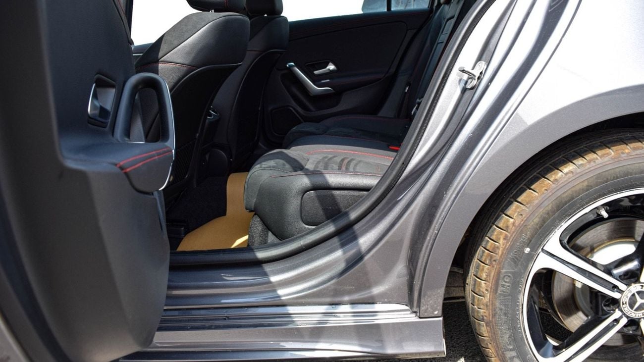 Mercedes-Benz A 200 L Mercedes A200 L 2025