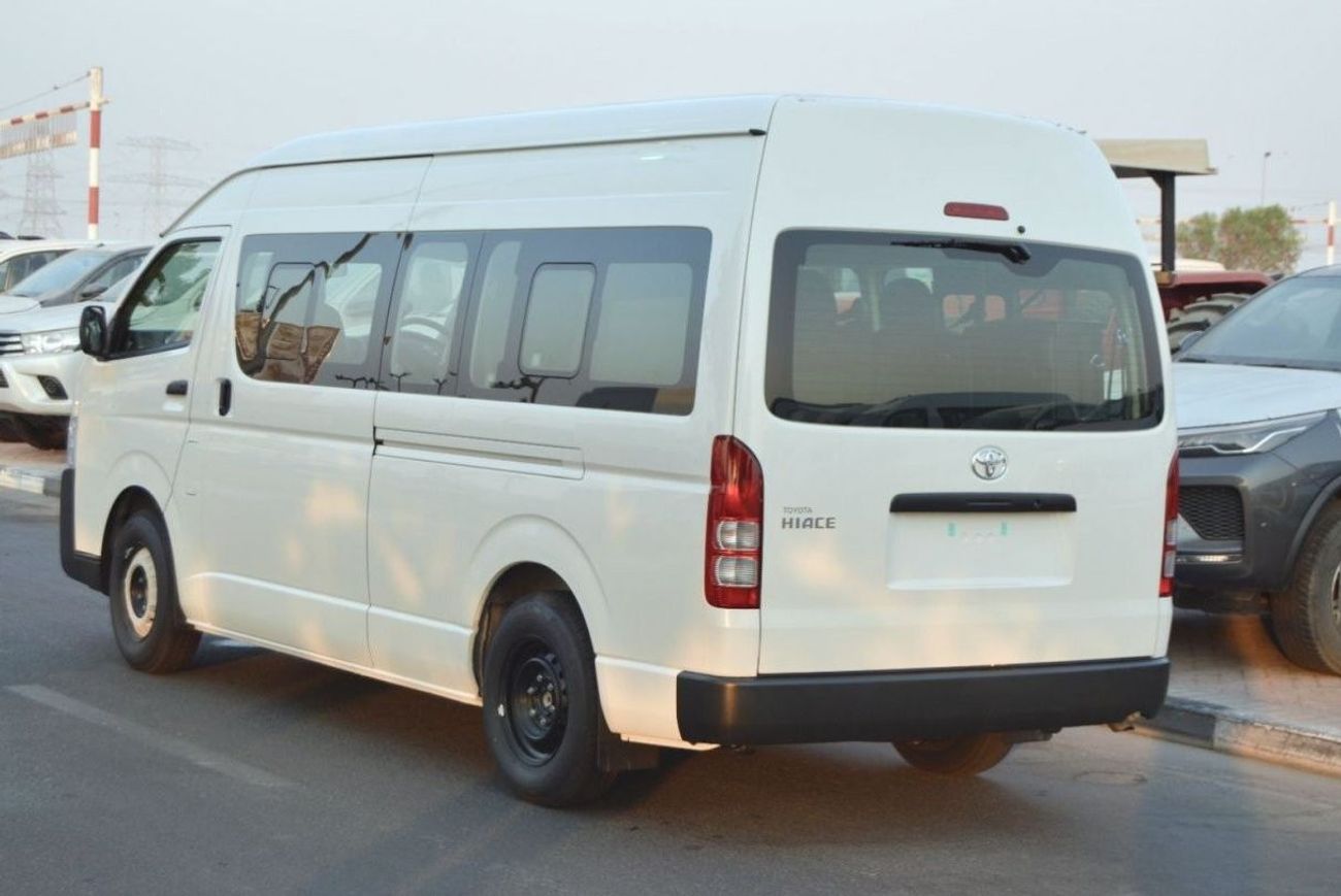 تويوتا هاياس High Roof