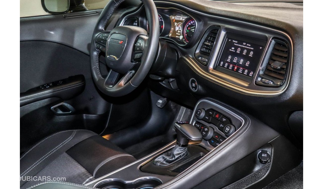 دودج تشالينجر Dodge Challenger SXT 2019 GCC under Agency Warranty with Zero Down-Payment.