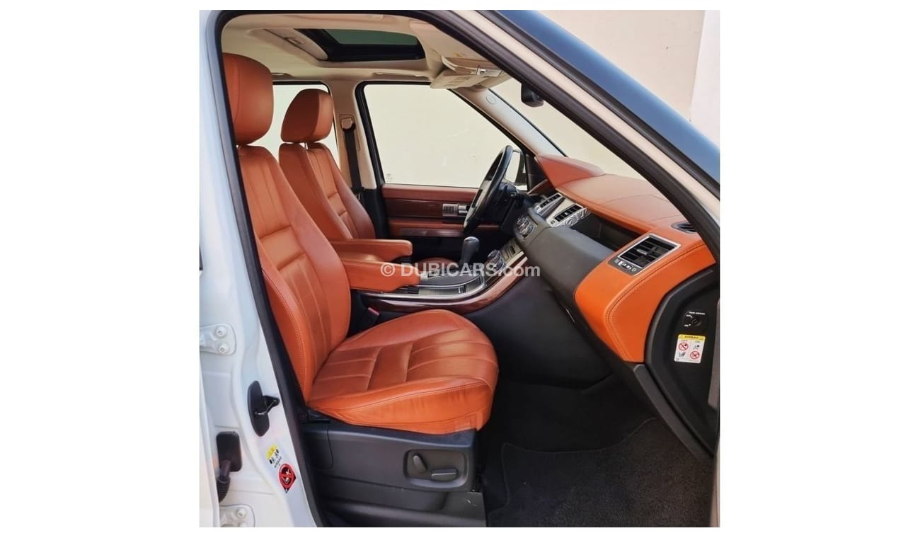 Land Rover Range Rover Sport 2011-GCC-FULL OPTION-EXCELLENT CONDITION