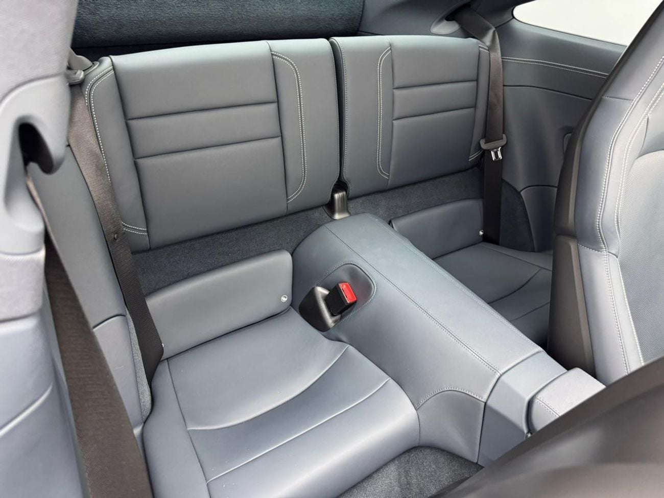 Porsche 911 Carrera GTS 3.0L (450 HP) Coupe