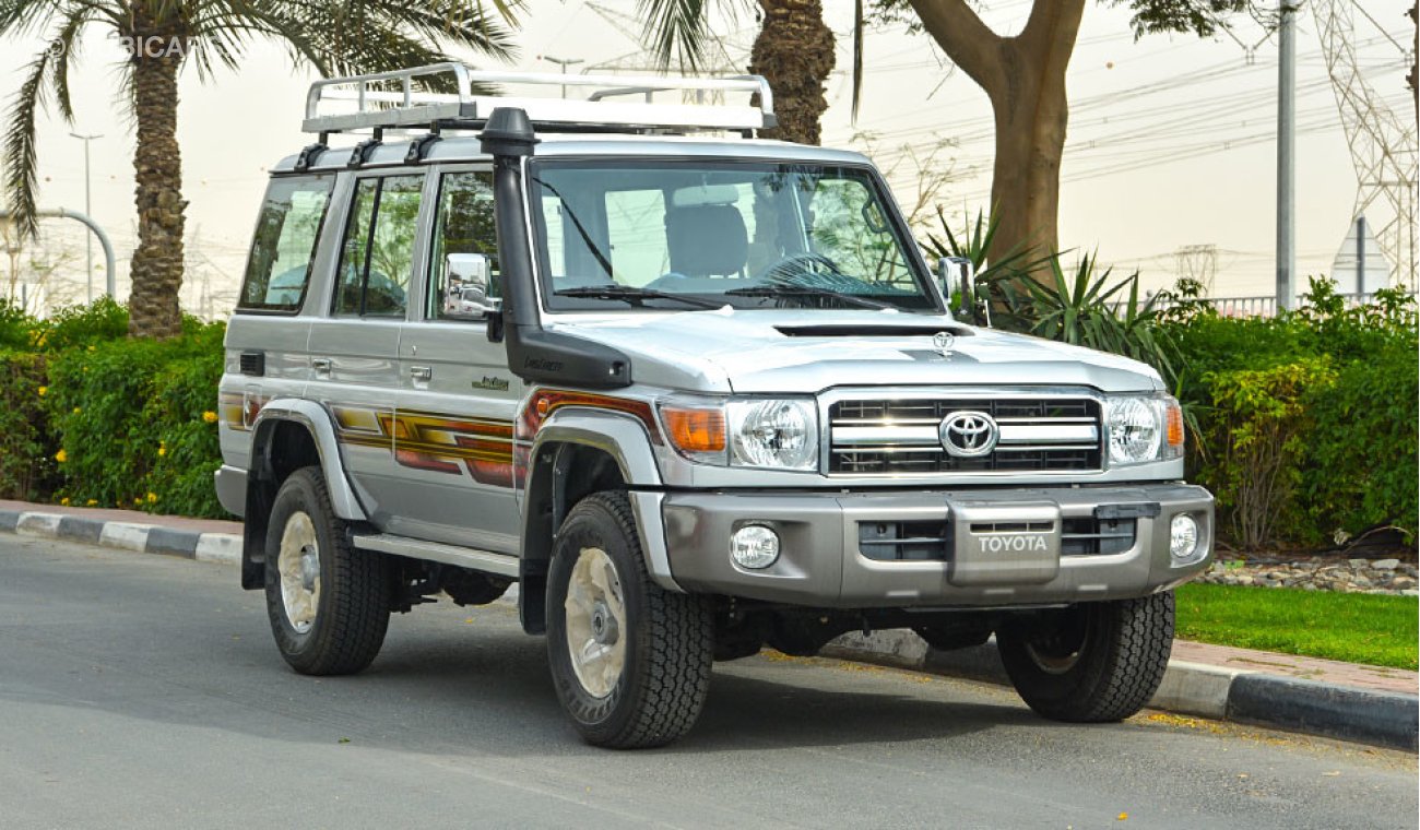 تويوتا لاند كروزر Hard Top 76, 4.5 DSL, 6 seats