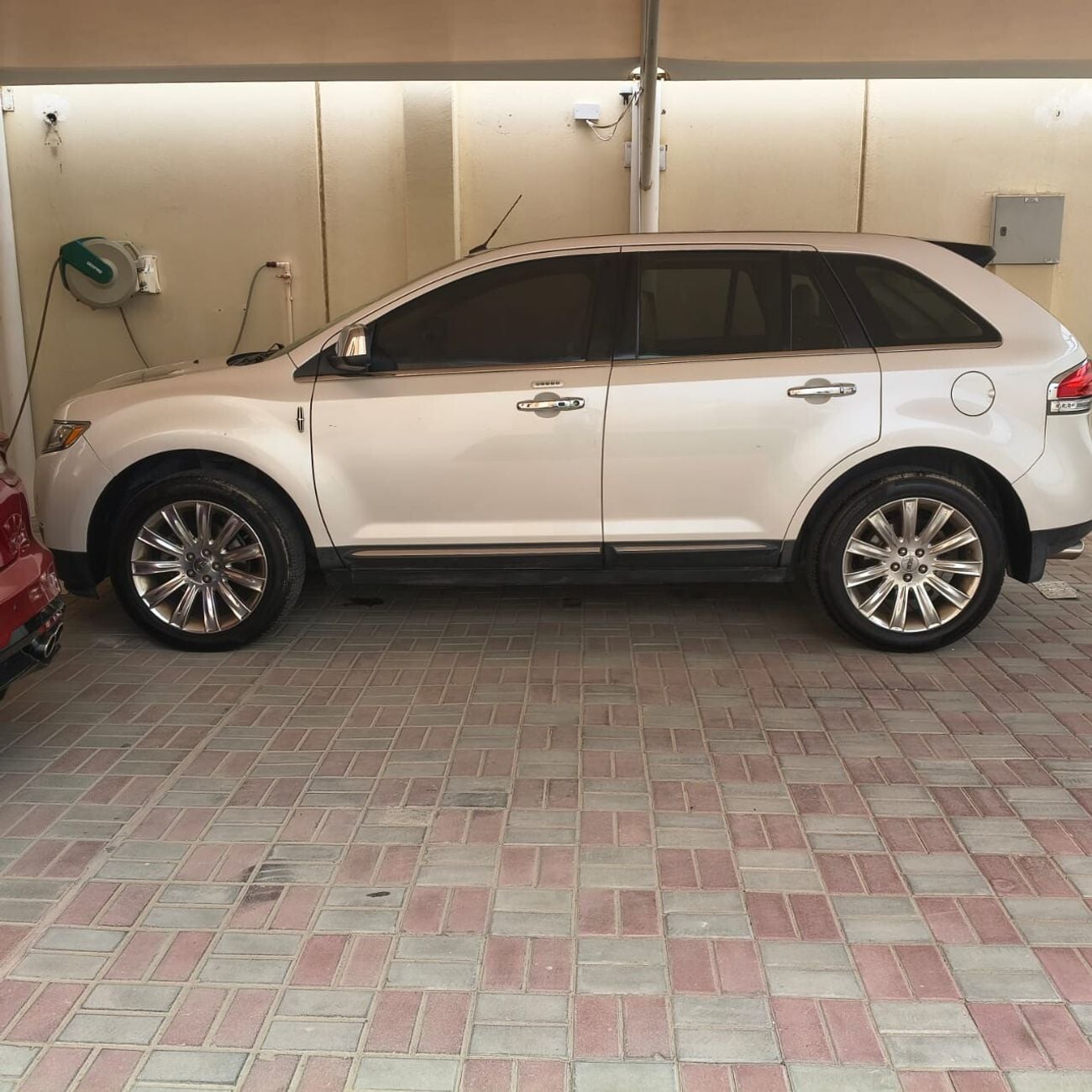 لينكولن ام كى اكس Luxury 3.7L