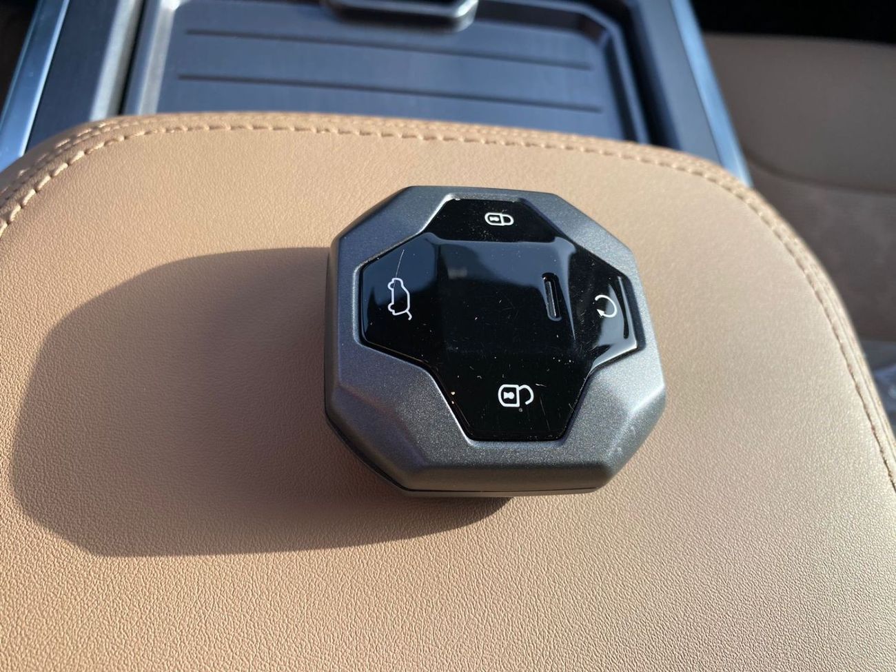 Jetour T2 JETOUR T2 2.0L PETROL TURBO A/T 4WD