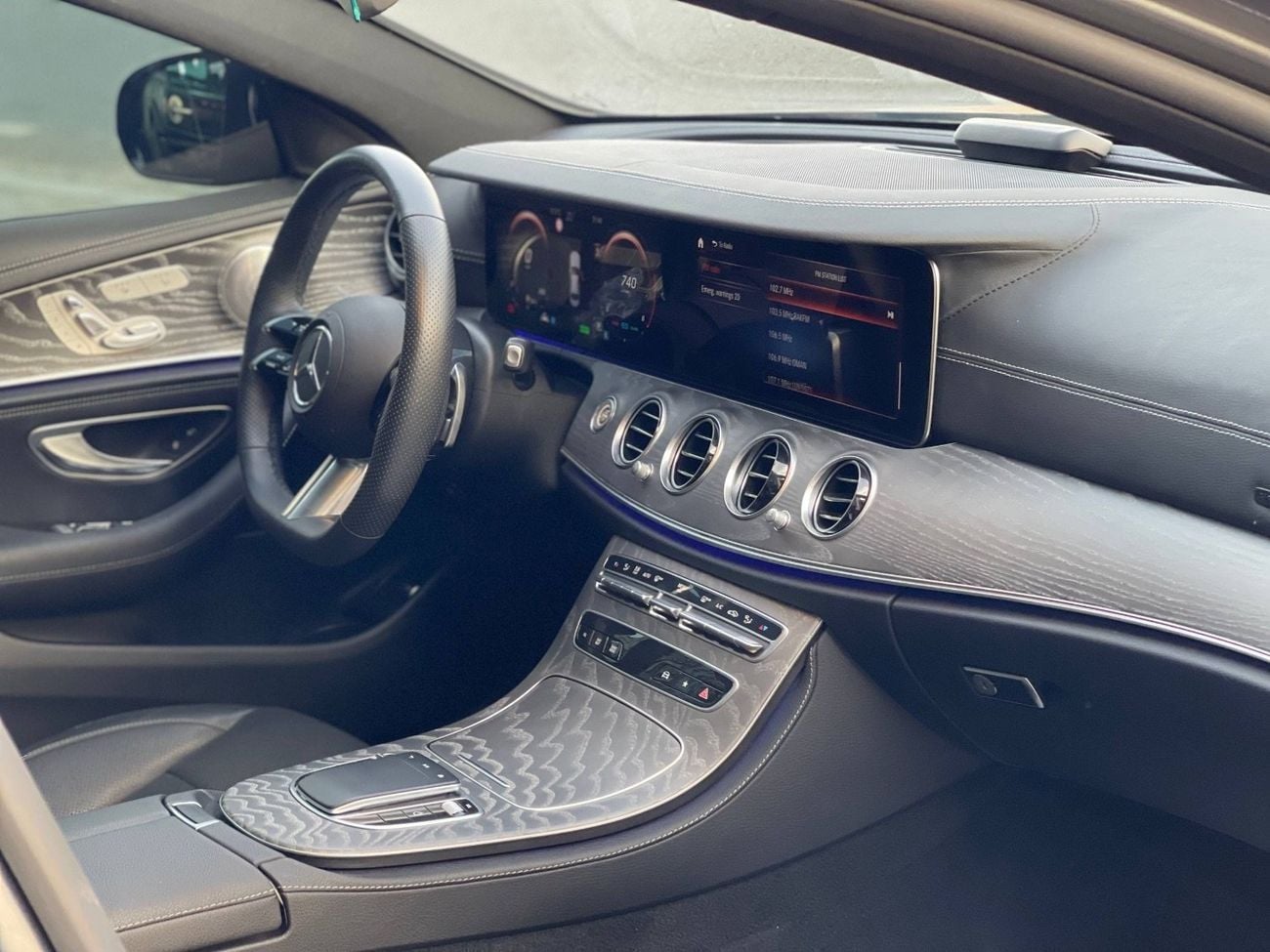 Mercedes Benz E350 LOW MILEAGE / 360 CAMERA / RADAR / PROMASTER SOUND SY / BLIND SPOT / IN PERFECT CONDITION
