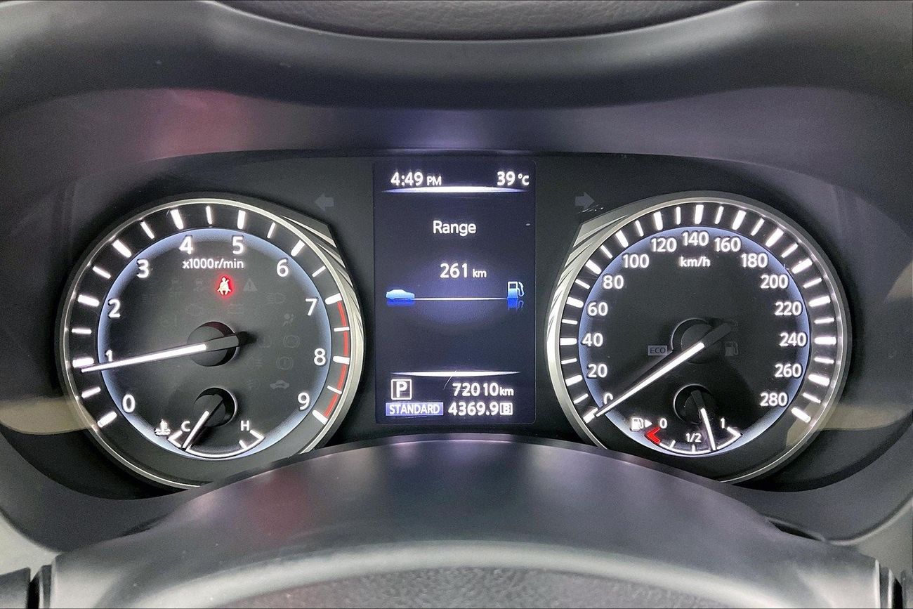 Infiniti Q50 Premium / Luxe