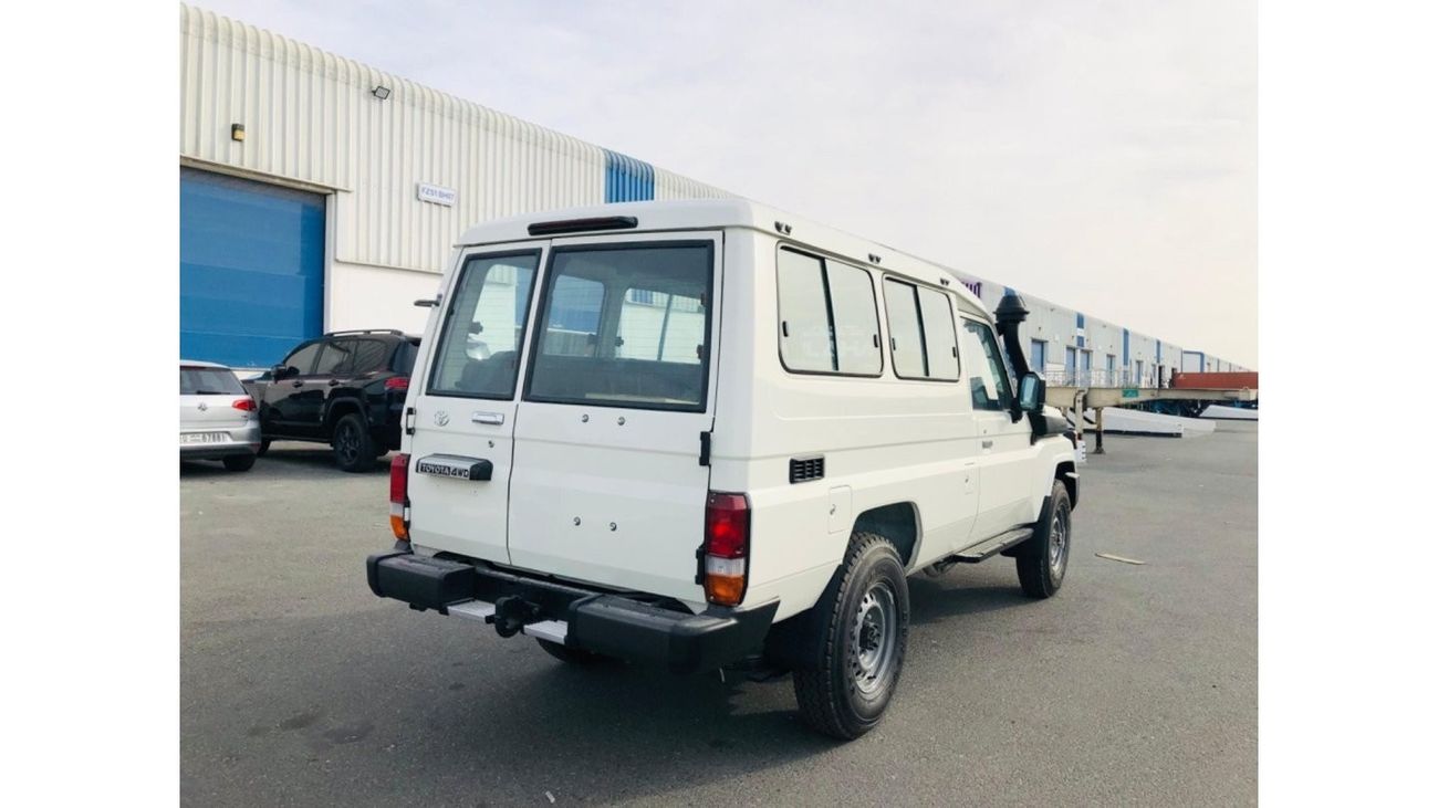 Toyota Land Cruiser 70