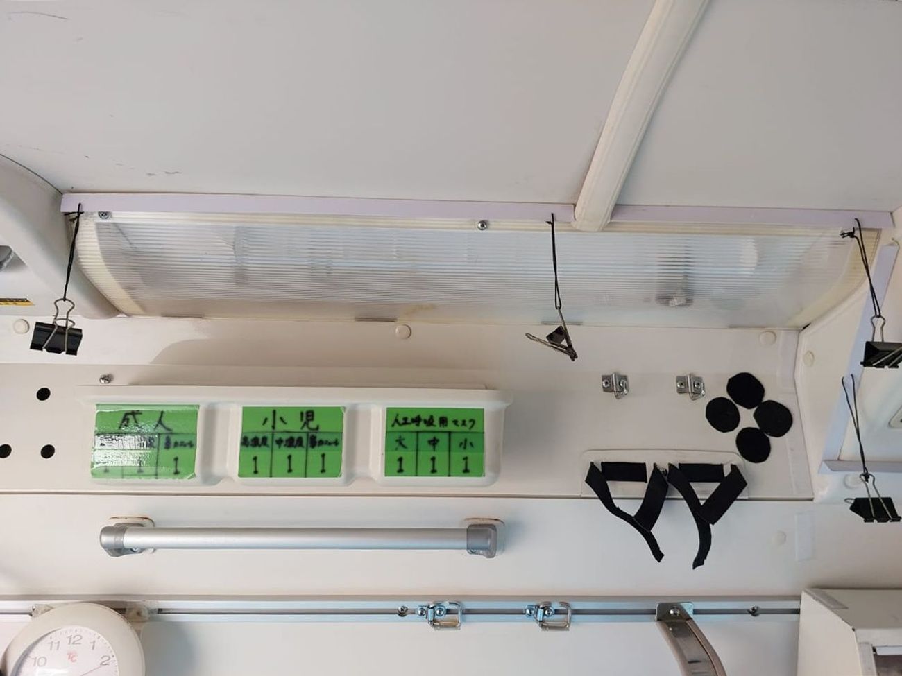 Toyota Hiace TOYOTA HIACE VAN AMBULANCE RHD 2015 MODEL 2.7 L PETROL AUTOMATIC(PM15632)