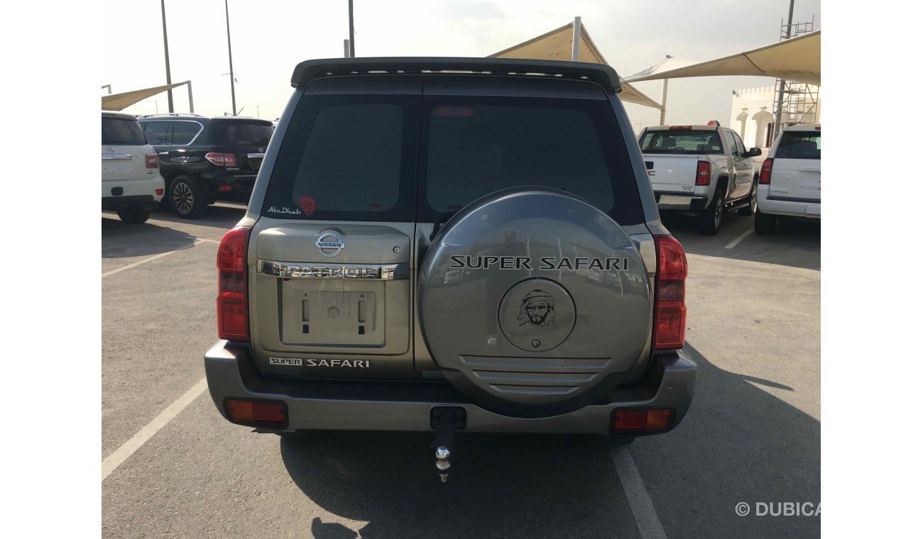 Nissan Patrol Super Safari سياره صبغة وكاله بحاله ممتاذه تشييكات وكاله داخل الضمان