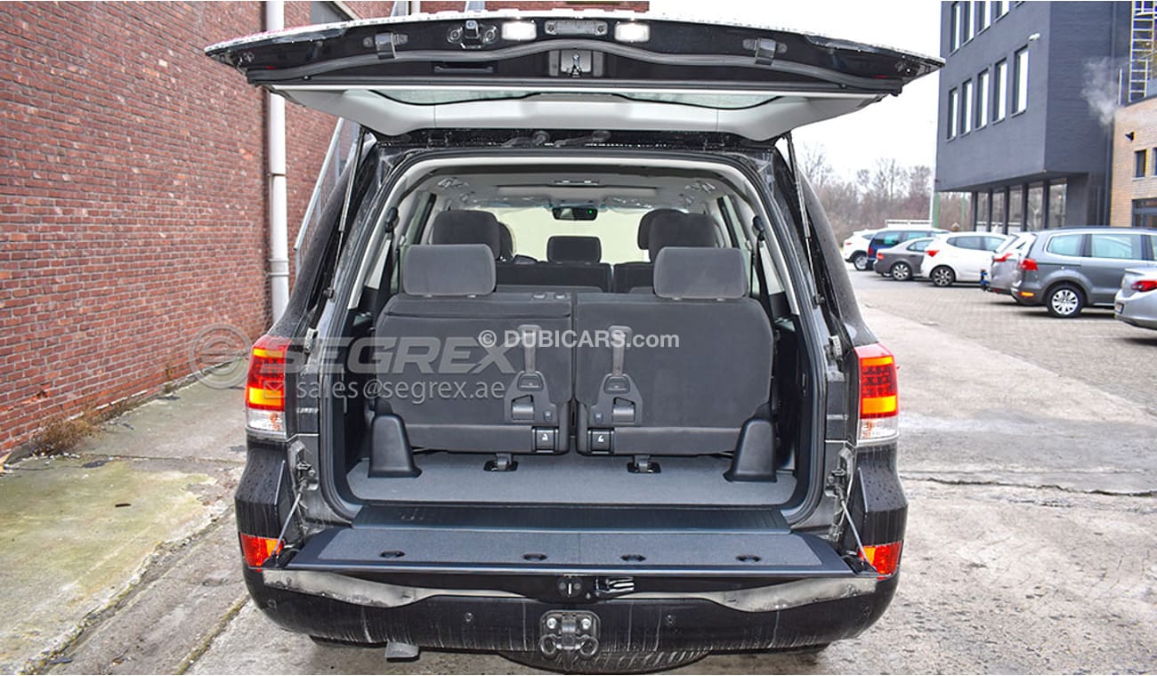 Toyota Land Cruiser 4.5 T-DIESEL GX.R GCC AVAILABLE IN ANTWERP