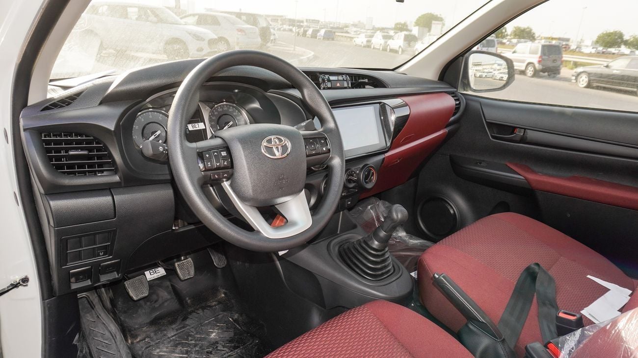 Toyota Hilux 2.7L Single Cabin M/T