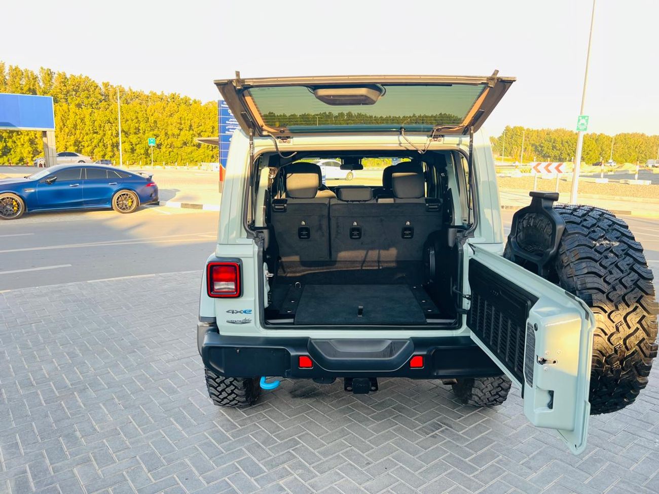 Jeep Wrangler WILLYS  HYBRID