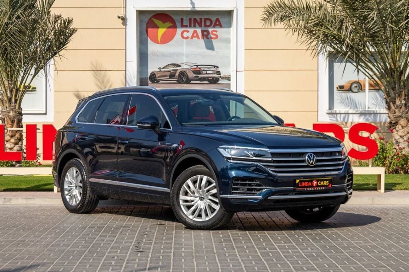 Volkswagen Touareg Atmosphere 3.0L Volkswagen Touareg 2023 GCC under Agency Warranty and Service Contract with Flexible