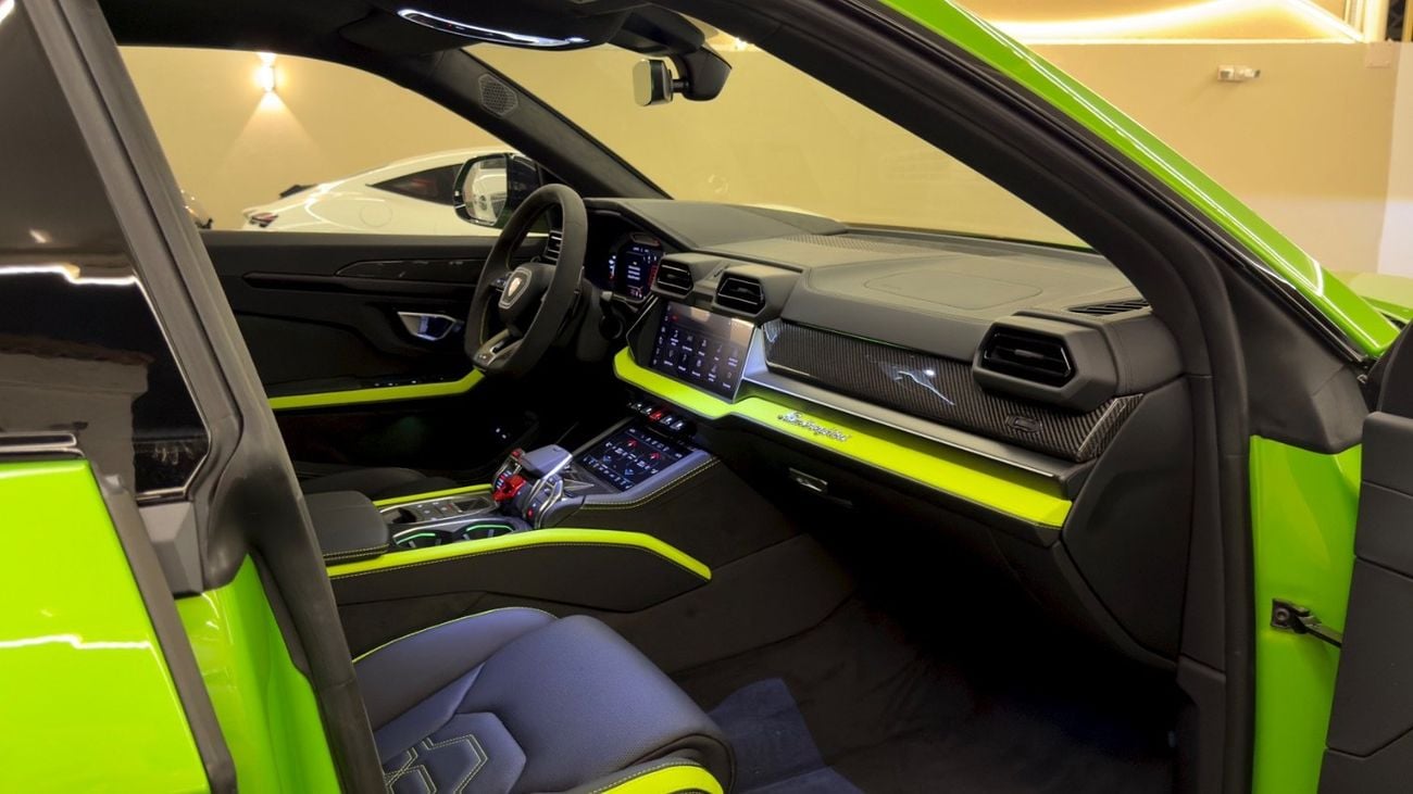 Lamborghini Urus MYCAR DUBAI-LAMBORGINI SE 2026- NEW 0 KM-CARBON-TV-3D BANG&OLUFSEN-HIGHWAY PAC-WARRANTY- FULL OPTION