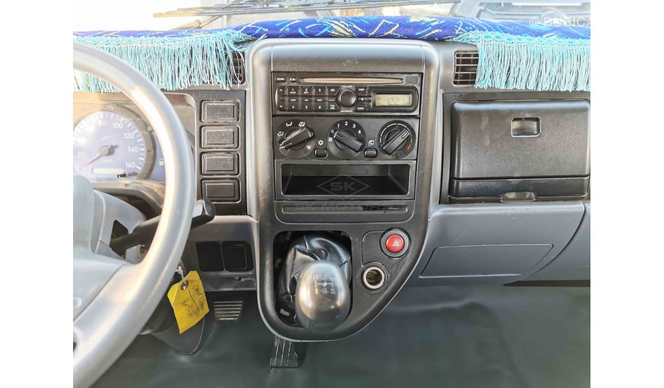 Mitsubishi Fuso Canter 4.0L DIESEL, 16" TYRES, MANUAL GEAR BOX, FRONT A/C, DUAL BATTERY (LOT # 8466)