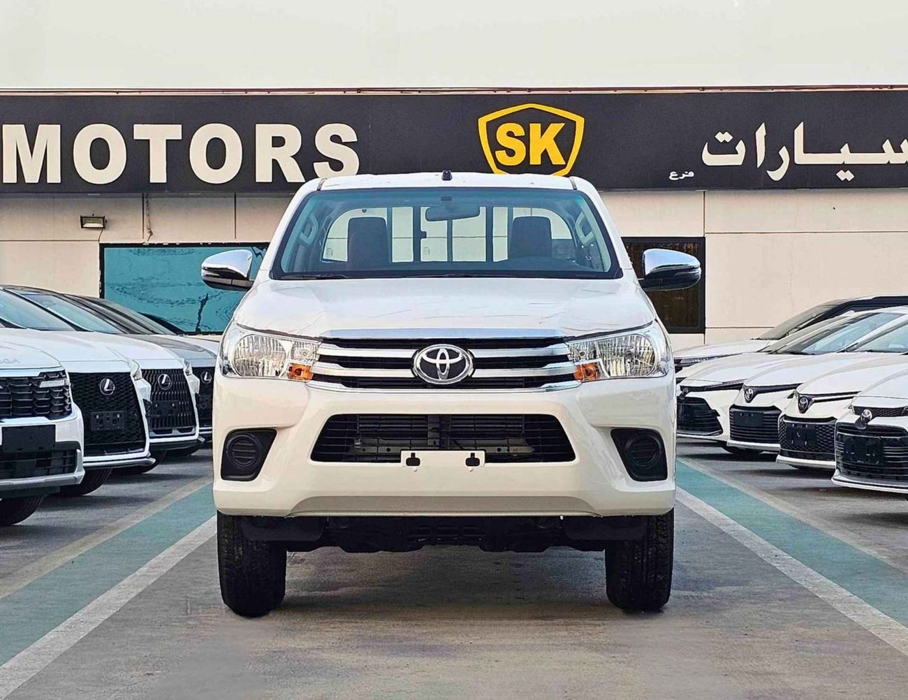 Toyota Hilux NARROW BODY / DLX-G / 2.4L V4 DIESEL / DOUBLE CABIN / 6 STR (CODE # HDLXG1)