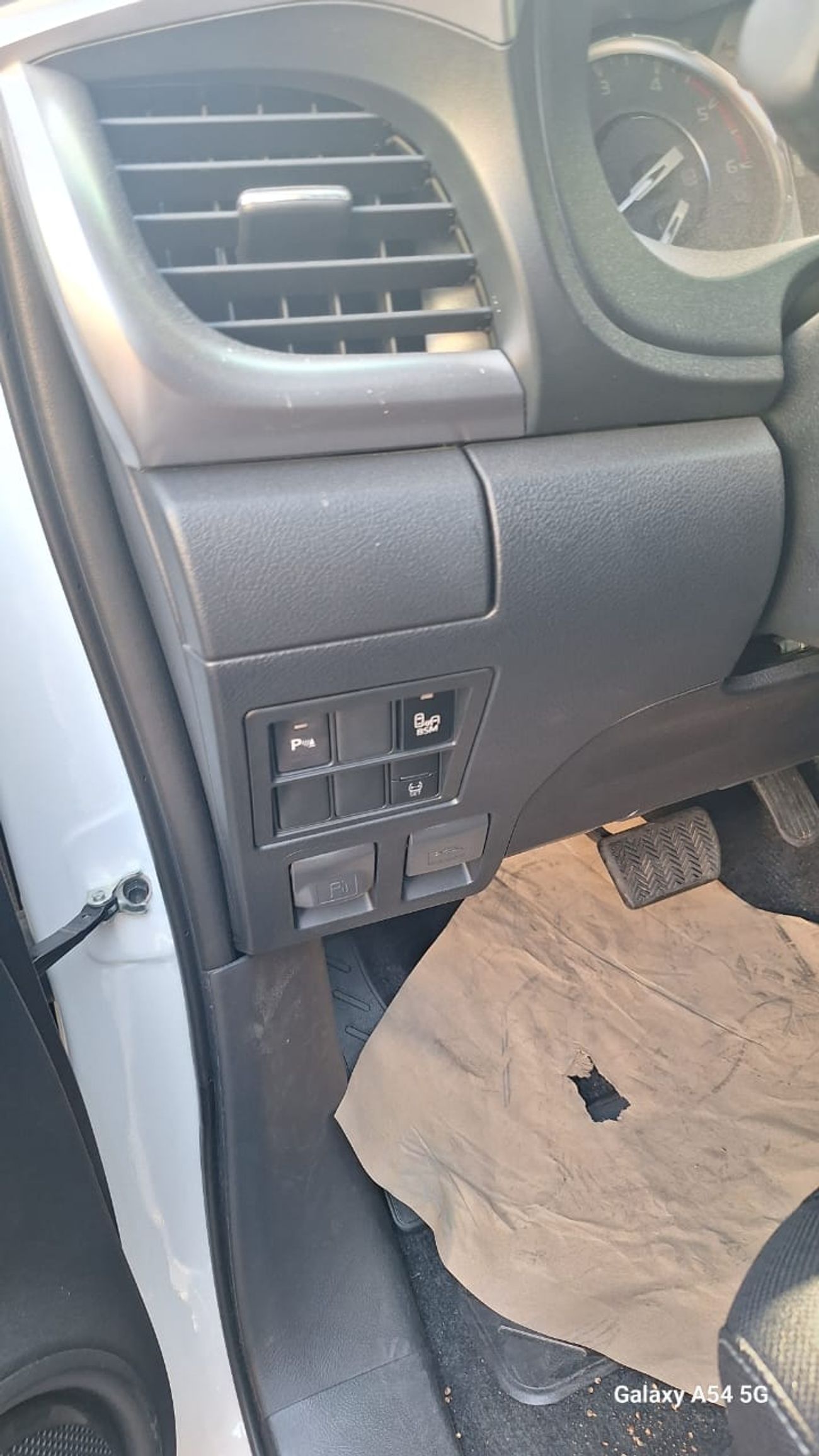 Toyota Hilux TOYOTA HILUX 2.7L MT SINGLE CAB 4*2