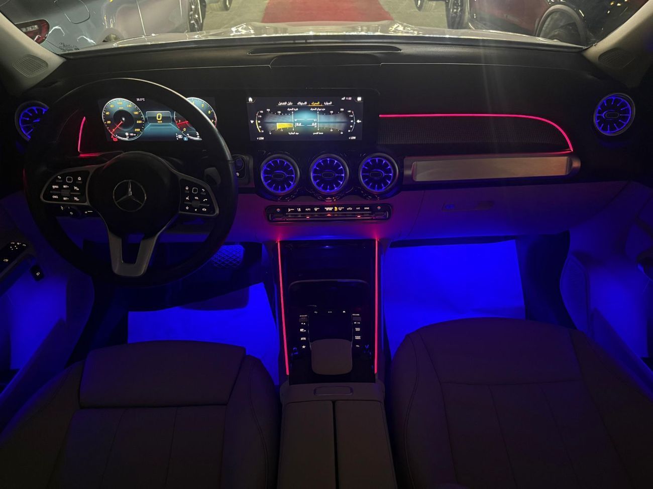 مرسيدس بنز GLB 250 4MATIC 2.0L (221 HP)