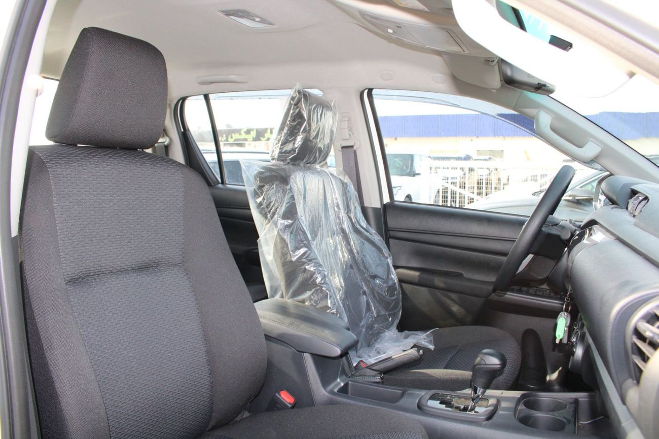 تويوتا هيلوكس TOYOTA HILUX 2.4L DIESEL DOUBLE CABIN 4 X 4 BASIC AUTOMATIC