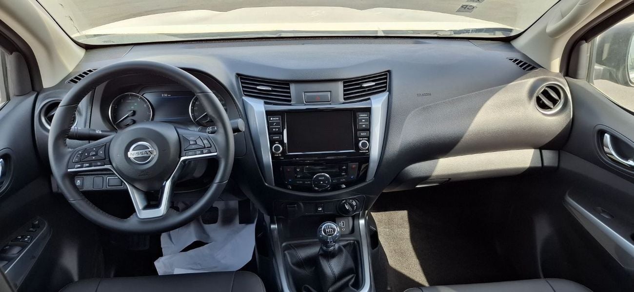 Nissan Navara G 2.5L 4WD M/T NISSAN Navara 2.5L petrol 4X4 M/T