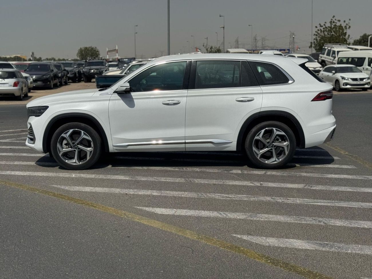 Geely Monjaro GEELY MONJARO 2024 2.0L GCC /AGMC  Agent Warranty